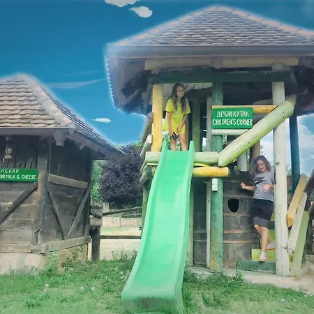 Holiday Farm Rashaville-rasino Selo Hotel *